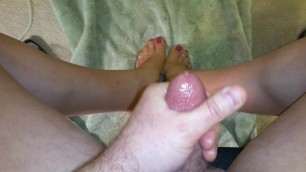 pantyhose feet cumshot