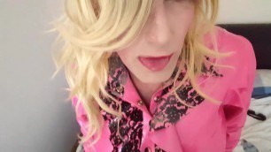 no.252 I am your pink latex slut